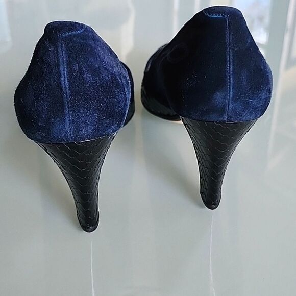 Andrea Pfister Vintage Snakeskin and Leather Heels - Picture 4 of 9